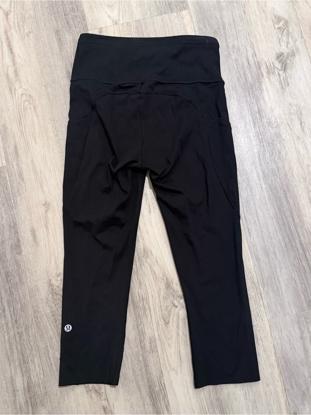 Lululemon Black High-Rise 19 inch Inseam Cropped Leggings